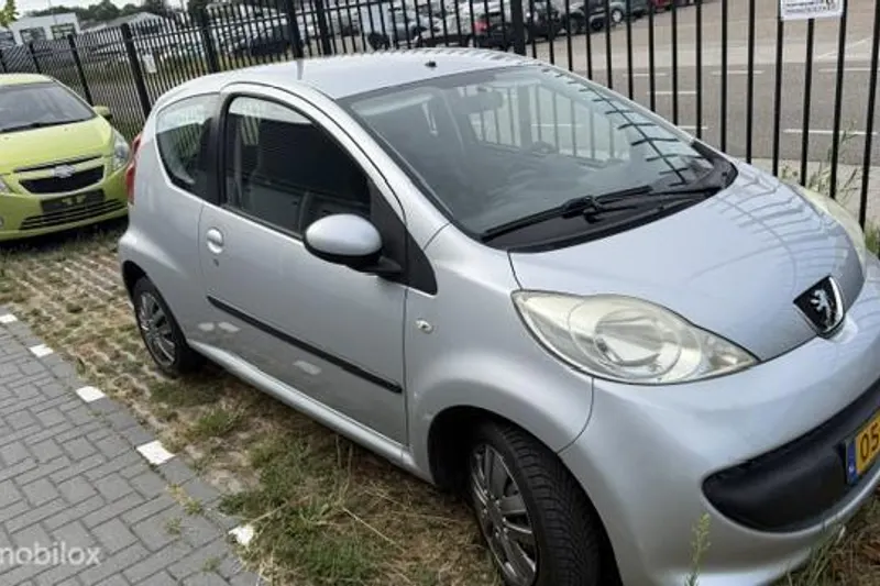 Peugeot 107 (2007)
