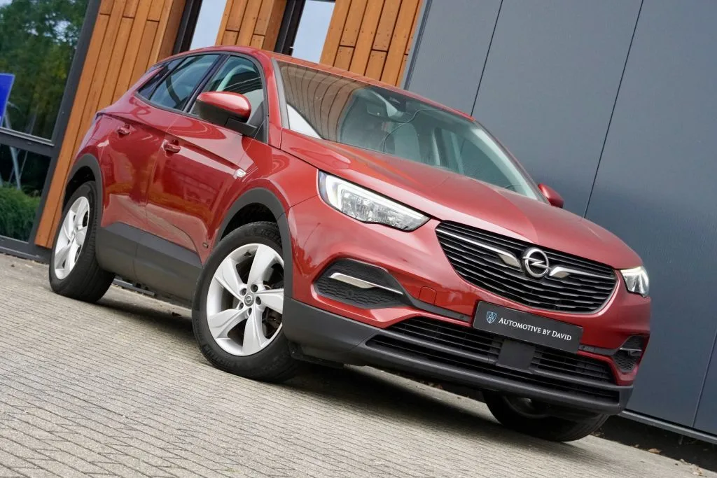 Opel Grandland (2021) — foto 1