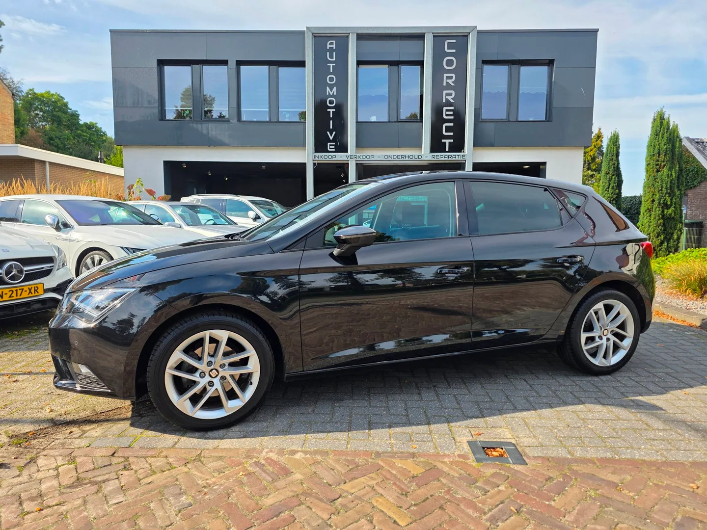 SEAT Leon (2013) — foto 1