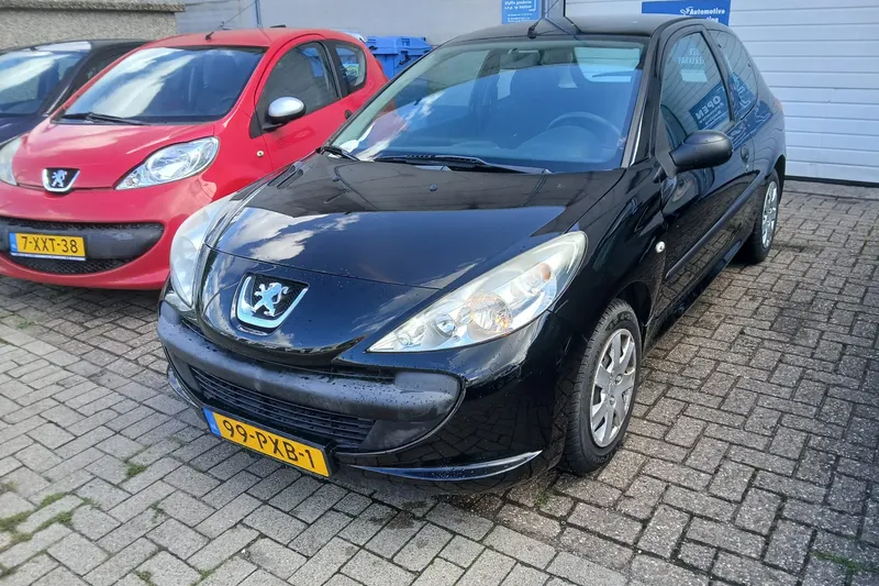 Peugeot 206 (2011)