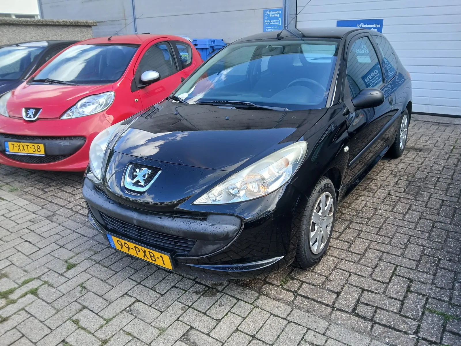 Peugeot 206 (2011) — foto 1