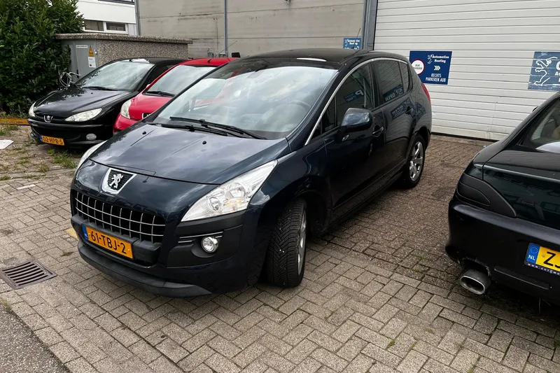 Peugeot 3008 (2012)