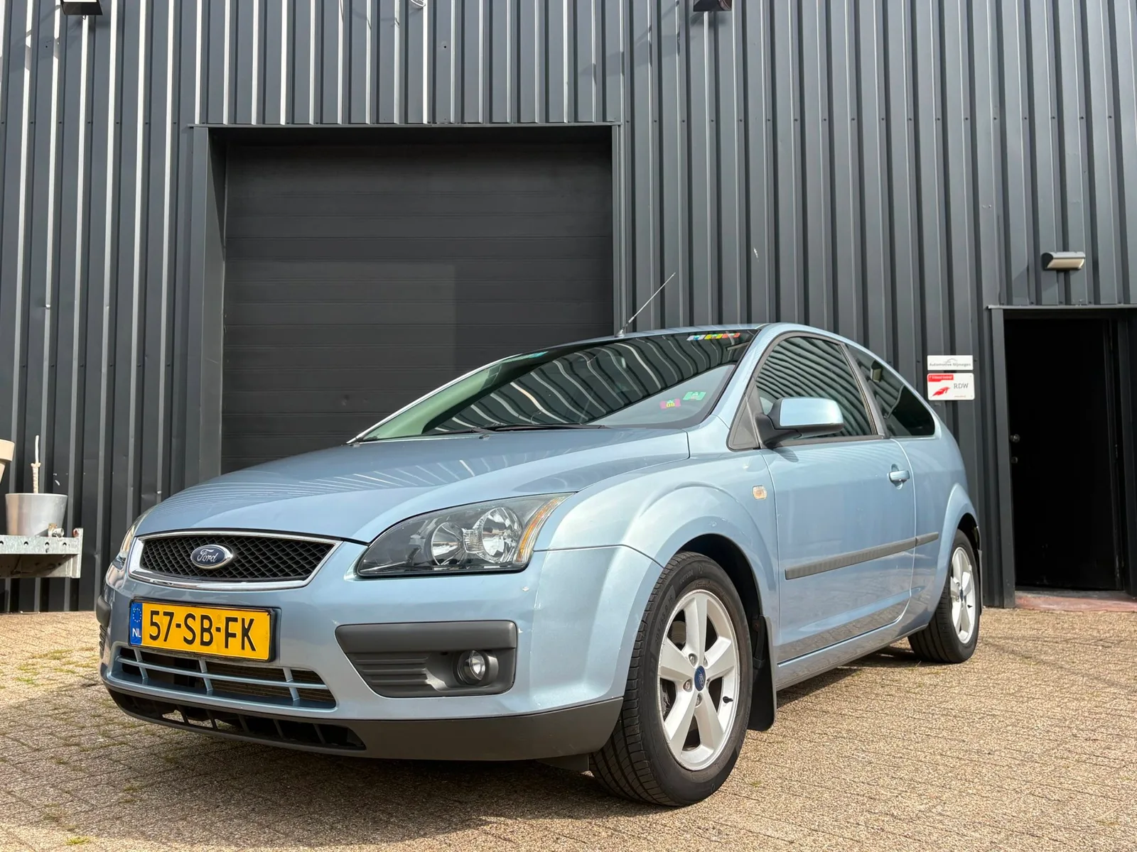 Ford Focus (2005) — foto 1