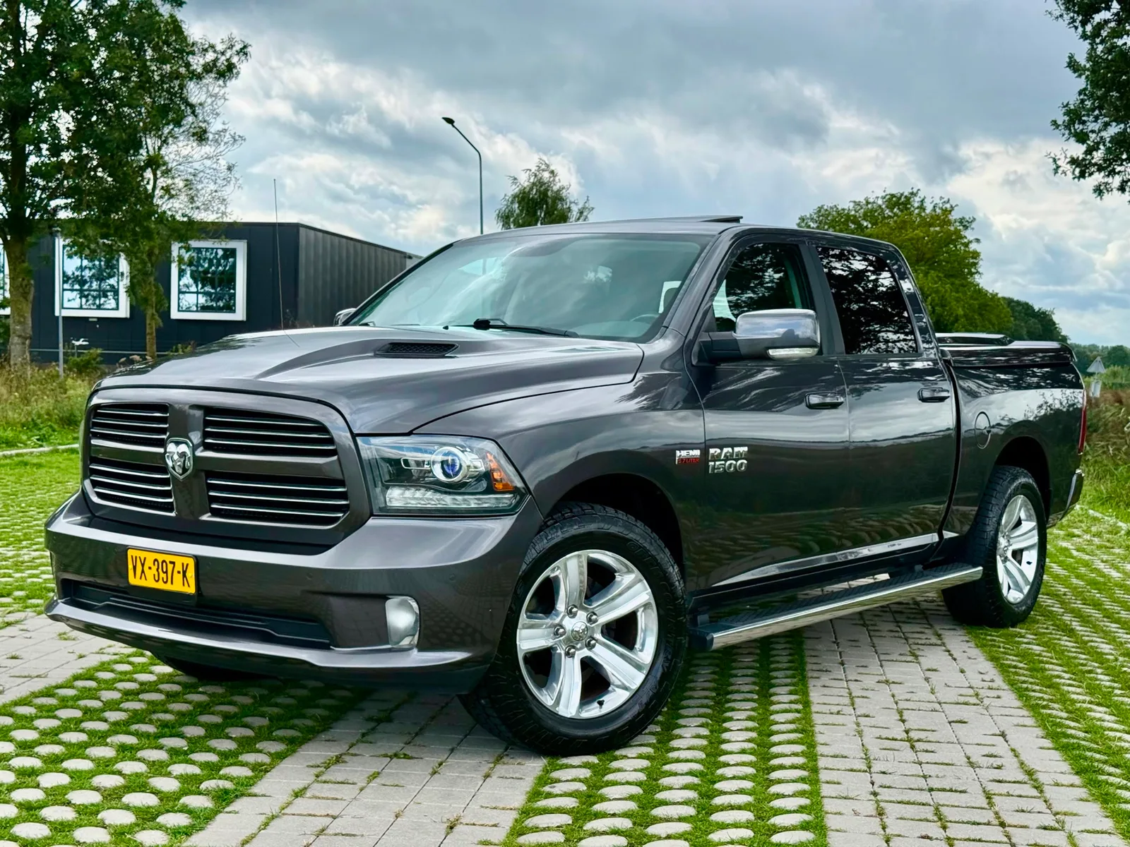 Dodge RAM (2016) — foto 1
