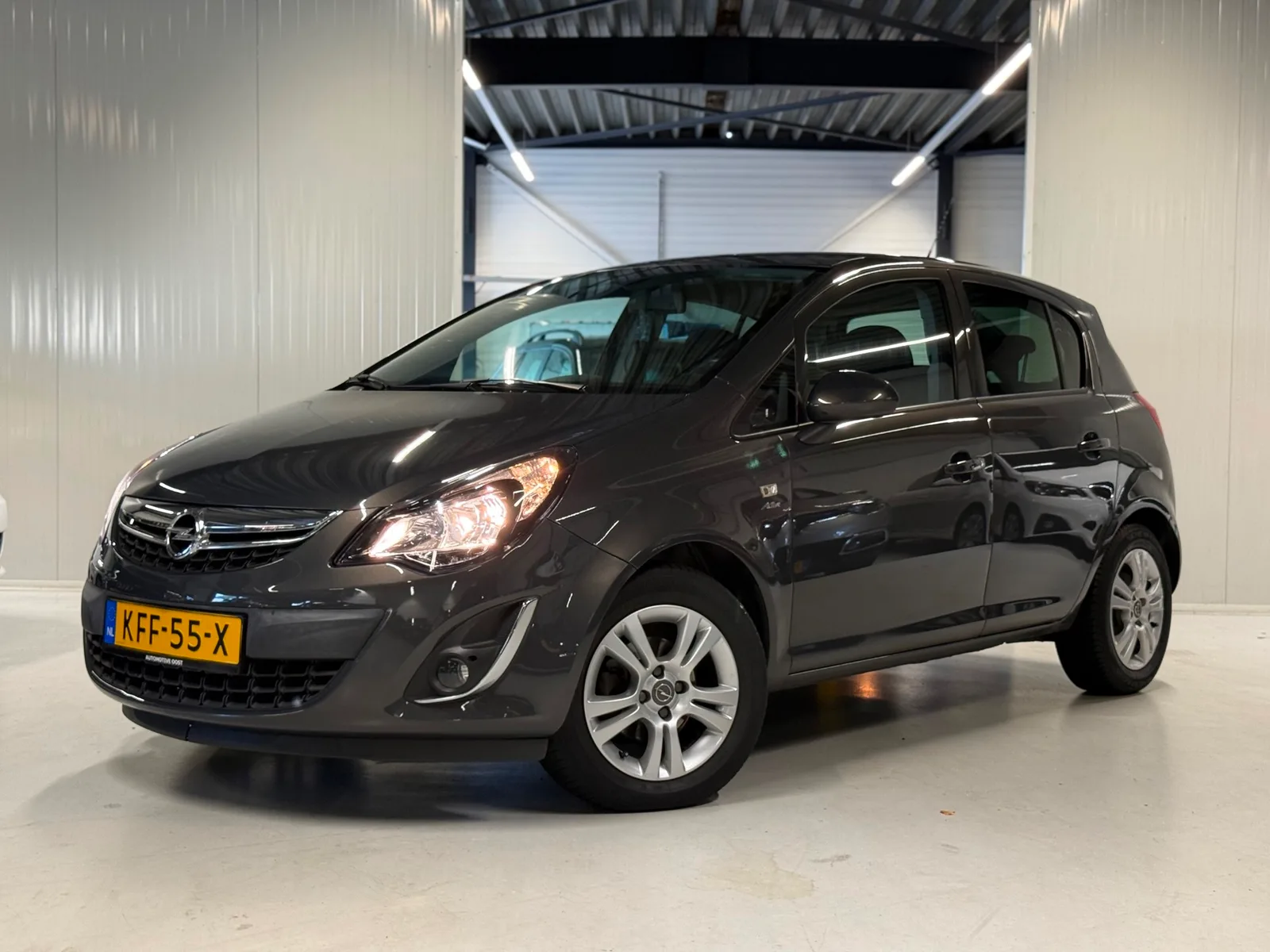 Opel Corsa (2013) — foto 1