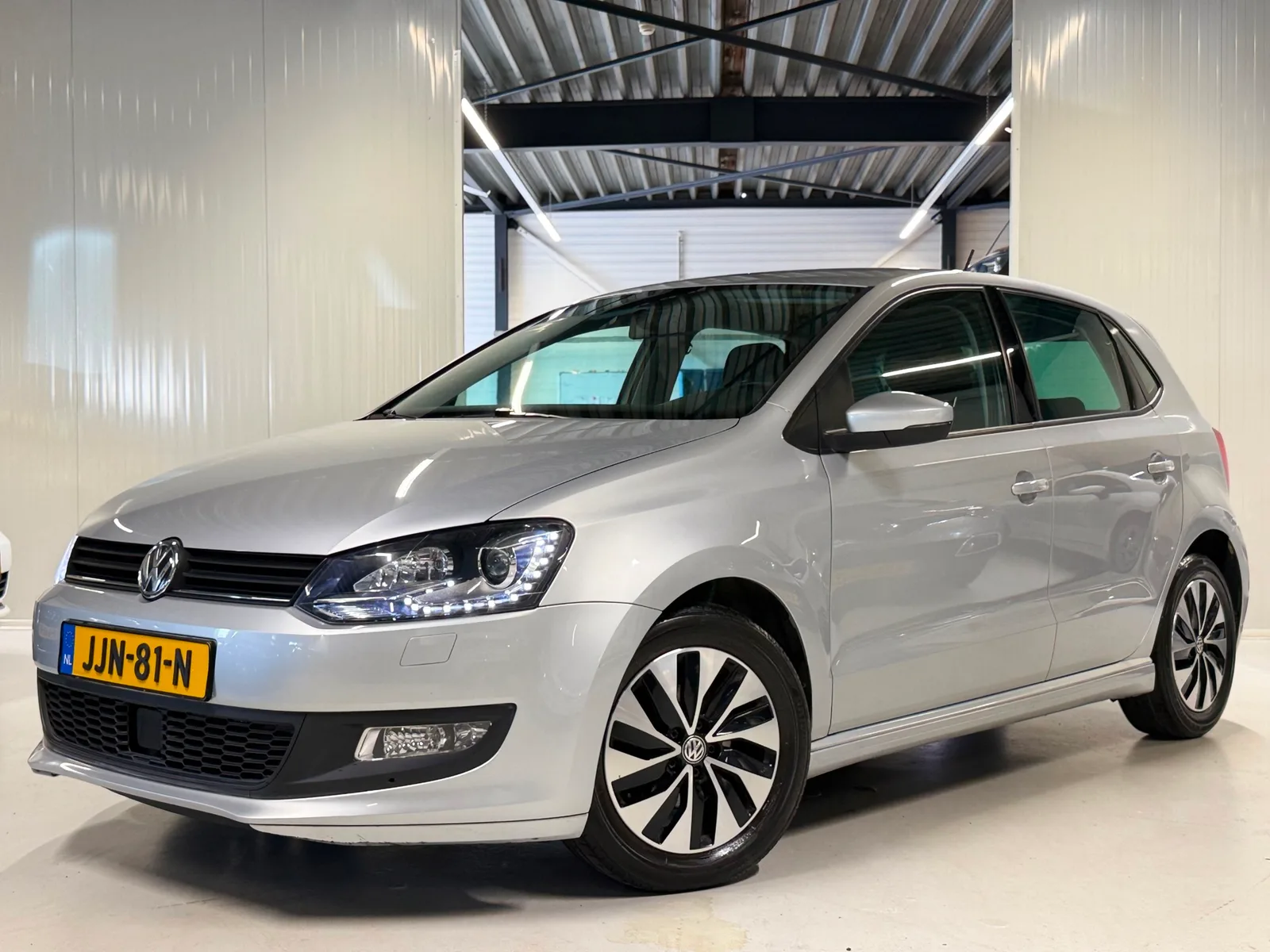 Volkswagen Polo (2017) — foto 1
