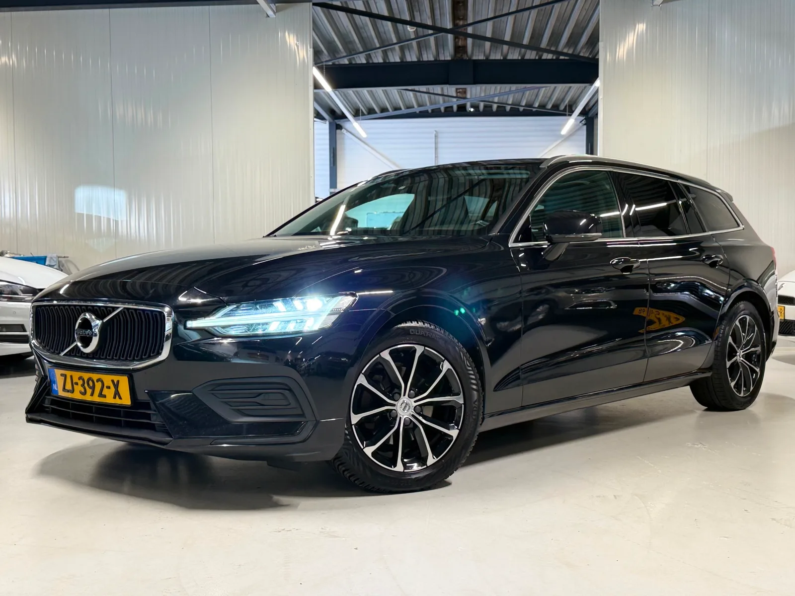 Volvo V60 (2019) — foto 1