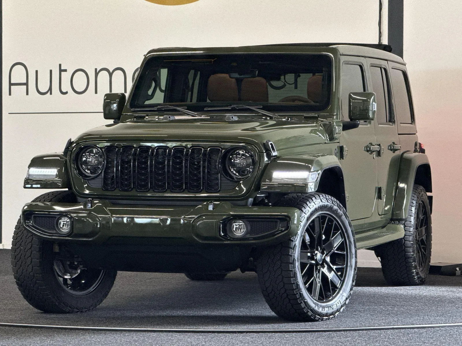 Jeep Wrangler (2024) — foto 1