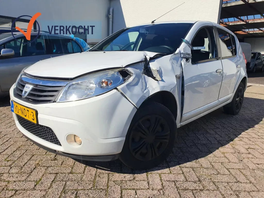 Dacia Sandero (2010) — foto 1