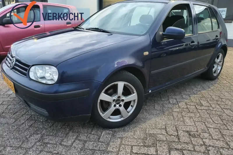 Volkswagen Golf (1999)
