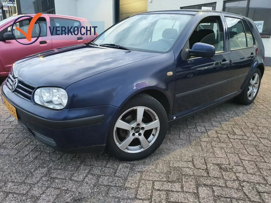 Volkswagen Golf (1999) — foto 1