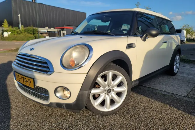 MINI Clubman (2012)
