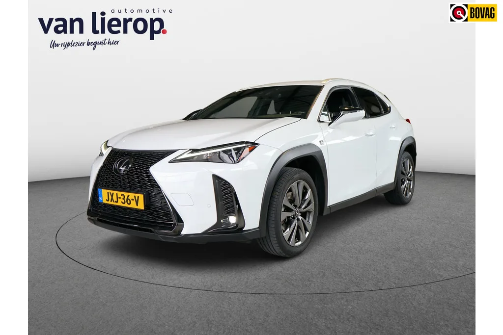 Lexus UX (2023) — foto 1