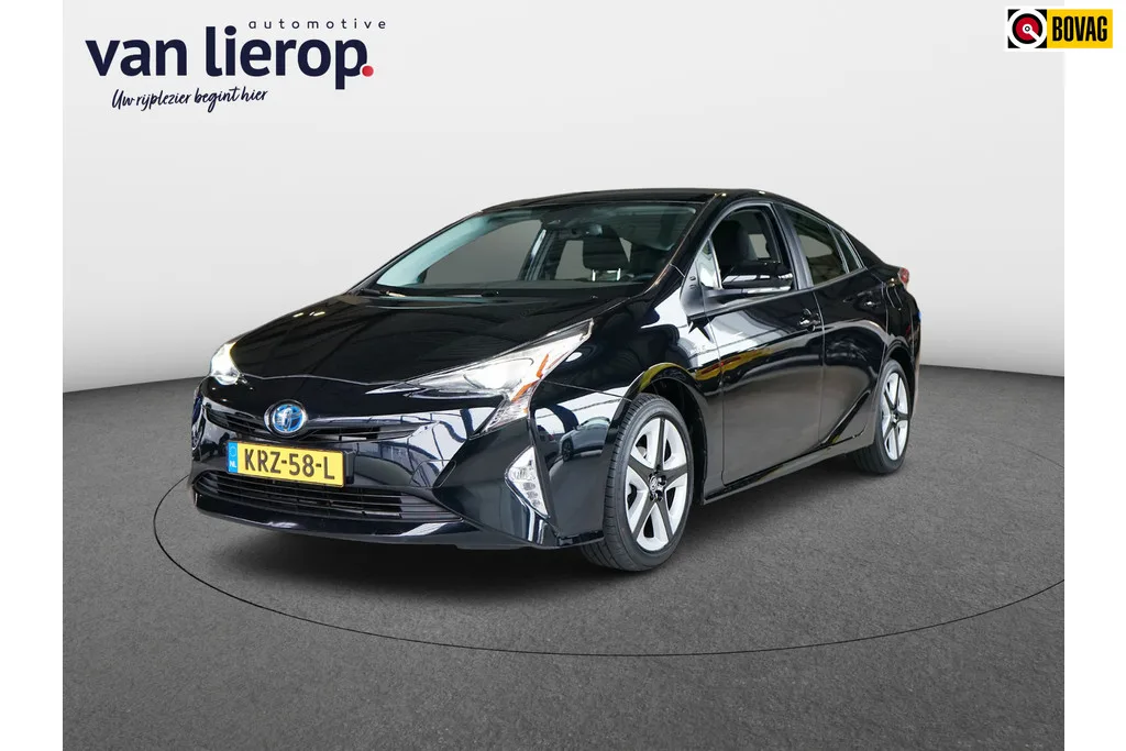 Toyota Prius (2017) — foto 1
