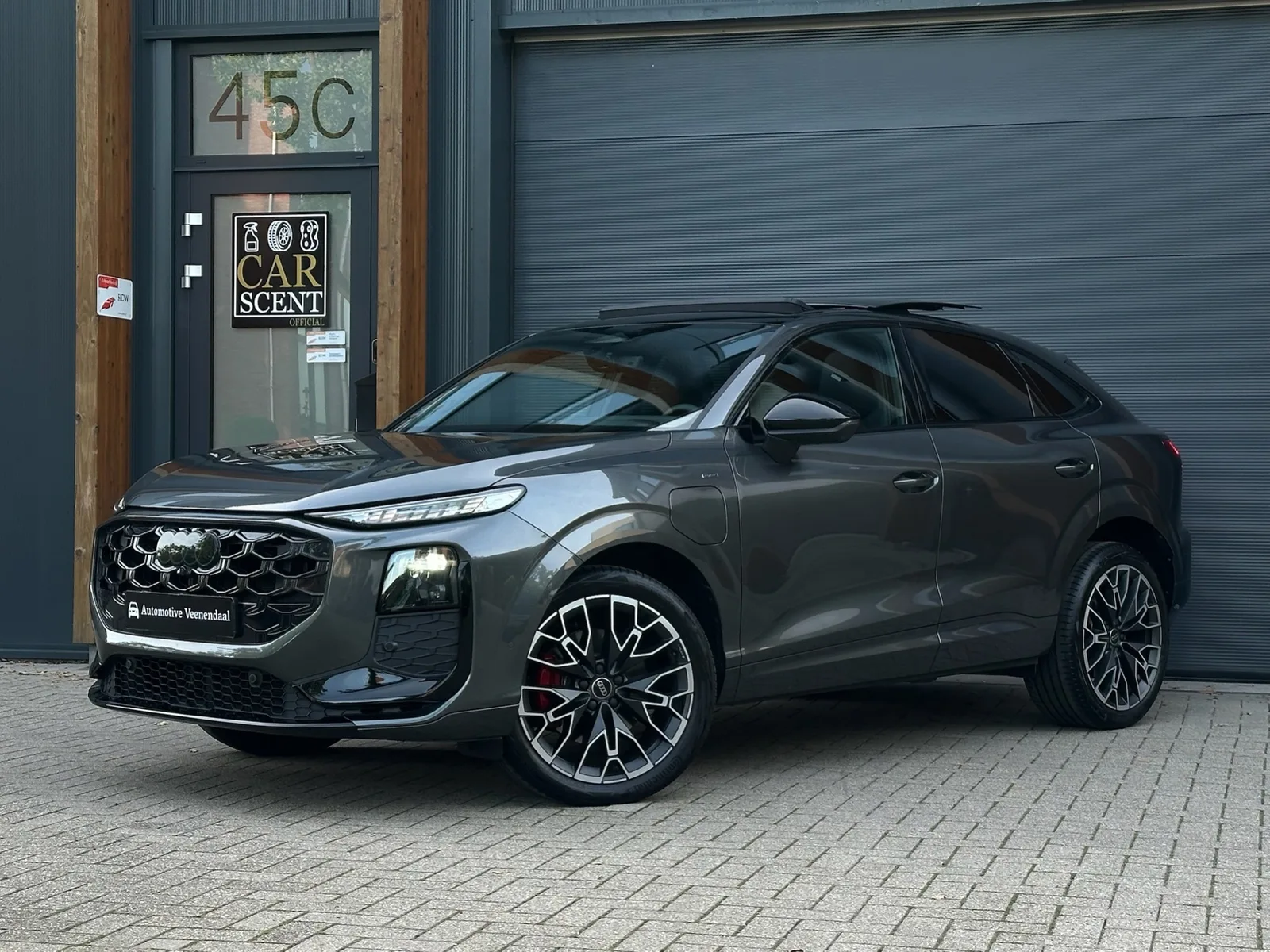 Audi Q3 Sportback (2025) — foto 1