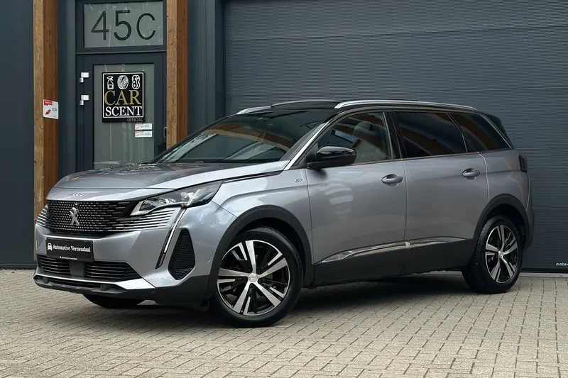 Peugeot 5008 (2021)