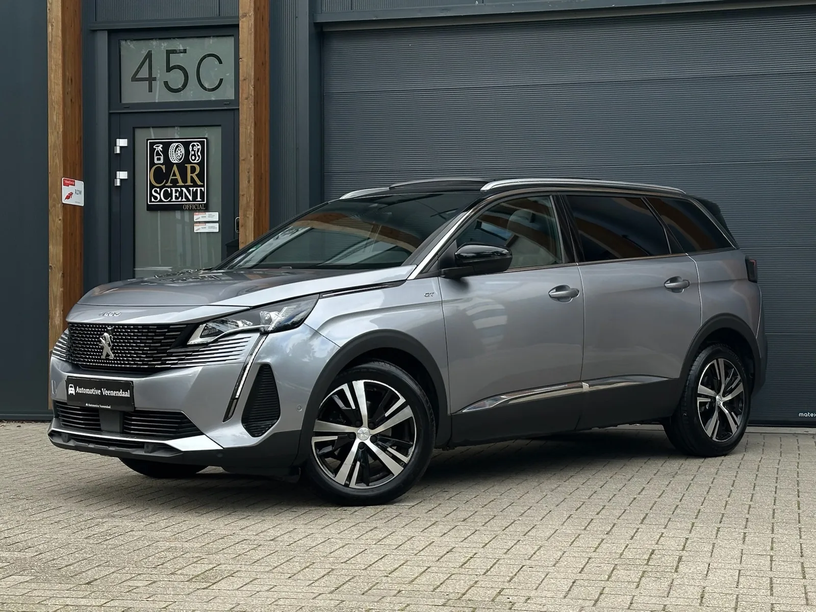 Peugeot 5008 (2021) — foto 1