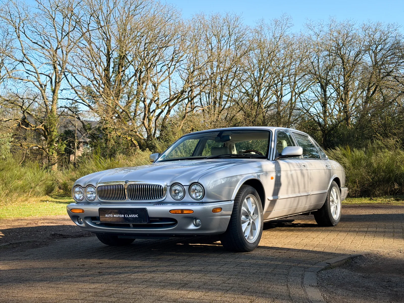 Jaguar XJ8 (0) — foto 1