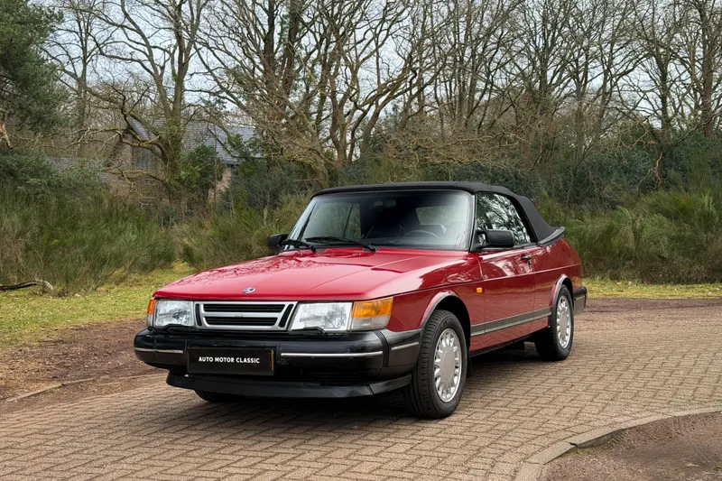 Saab 900 (0)