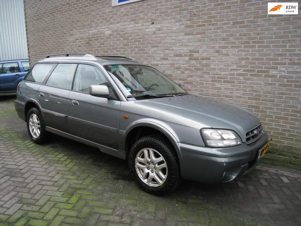 Subaru Legacy (2003) — foto 1