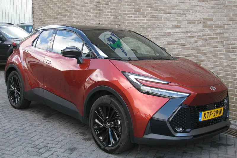 Toyota C-HR (2025)