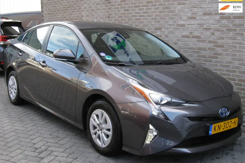 Toyota Prius (2016)