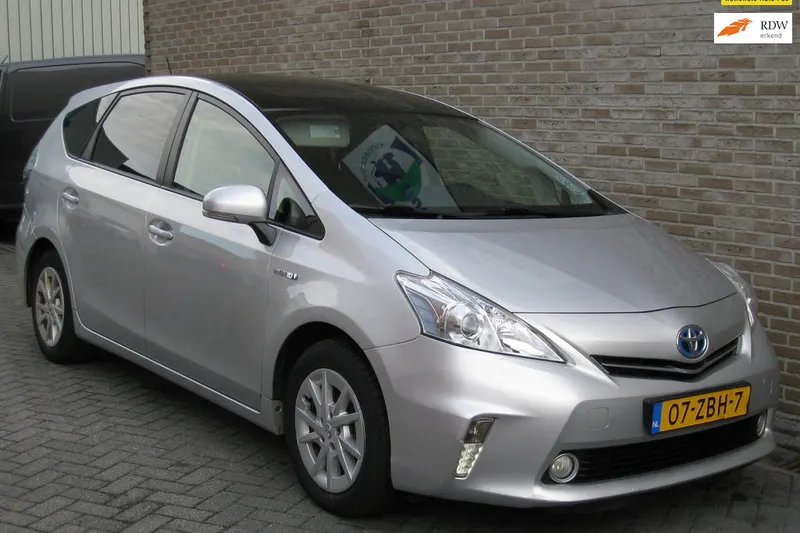 Toyota Prius (2012)