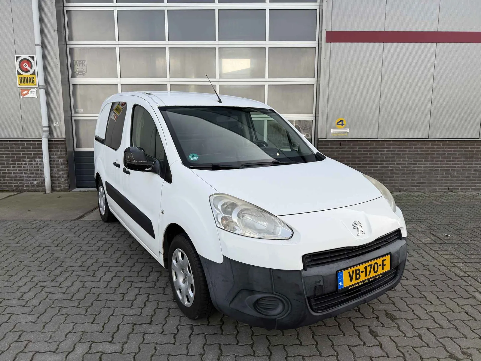Peugeot Partner (2012) — foto 1