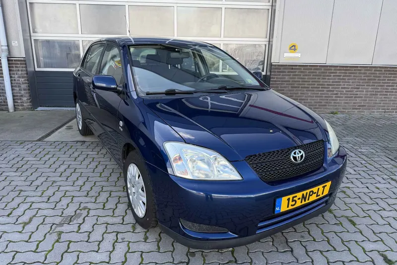 Toyota Corolla (2004)