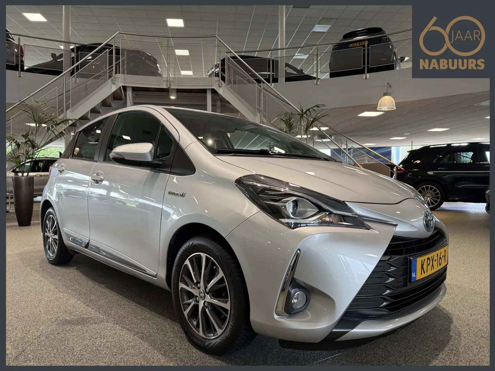 Toyota Yaris (2020) — foto 1