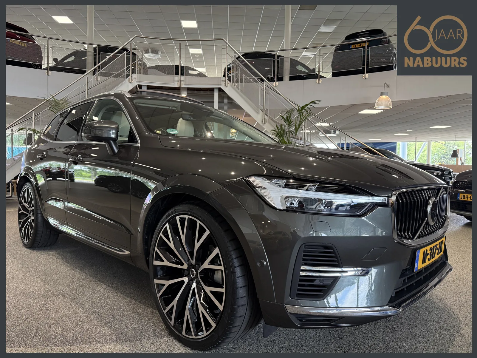 Volvo XC60 (2022) — foto 1