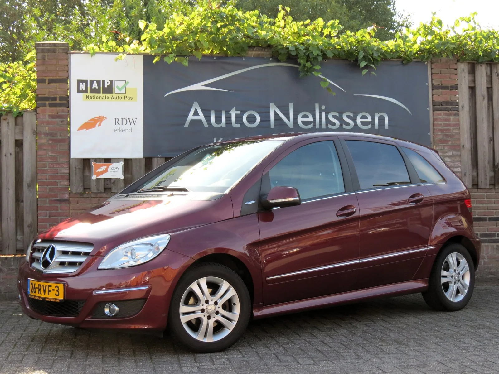 Mercedes-Benz B-Klasse (2011) — foto 1