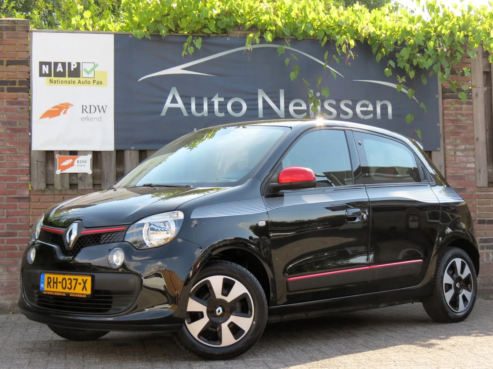 Renault Twingo (2017) — foto 1