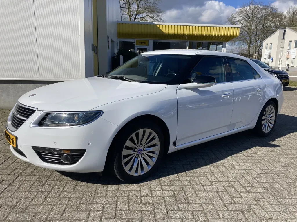 Saab 9-5 (2010) — foto 1
