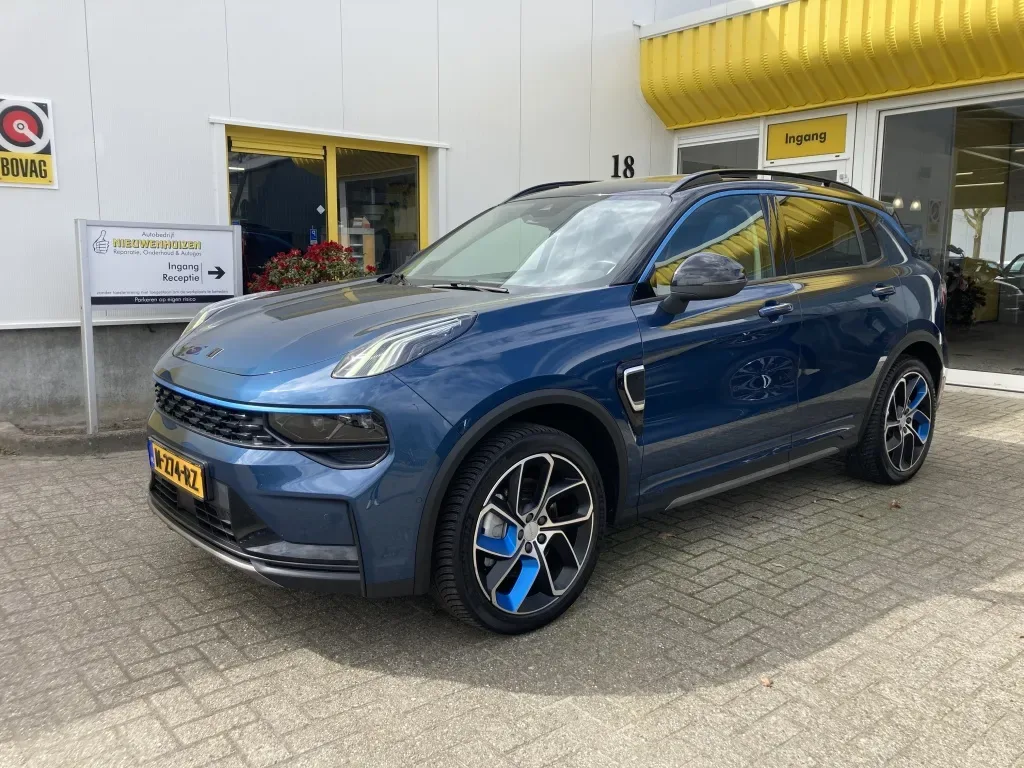 Lynk & Co 01 (2026) — foto 1