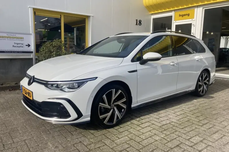 Volkswagen Golf (2021)