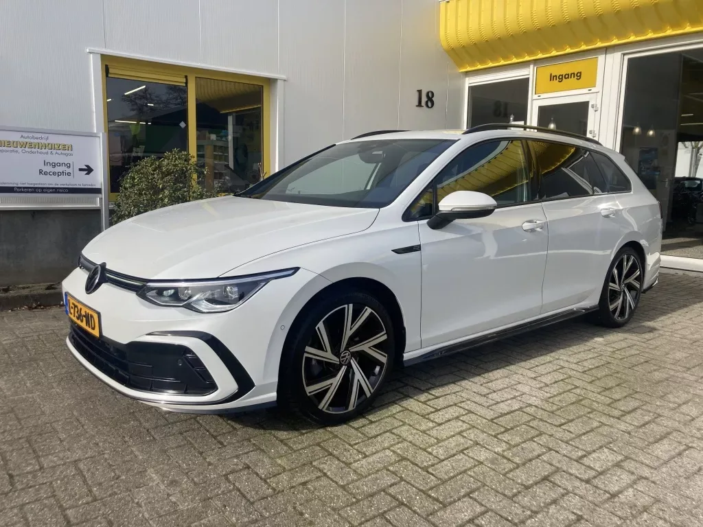 Volkswagen Golf (2026) — foto 1