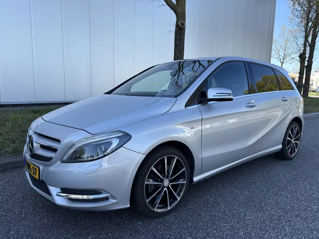 Mercedes-Benz B-Klasse (2012) — foto 1