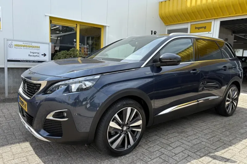 Peugeot 5008 (2019)