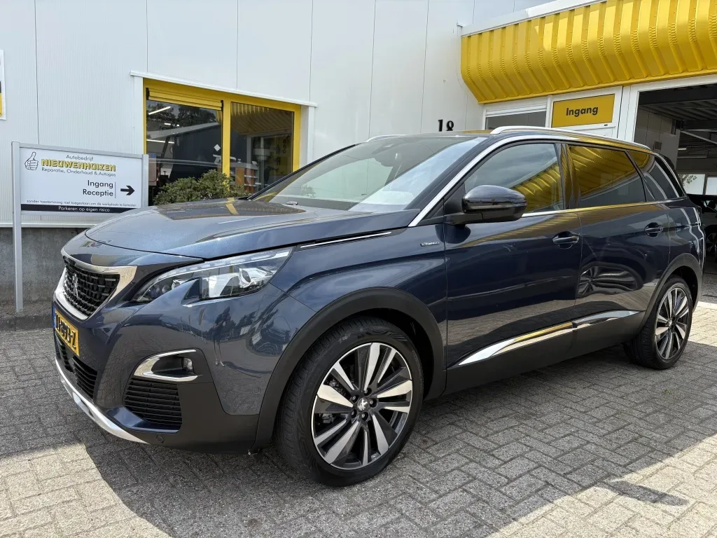 Peugeot 5008 (2019) — foto 1