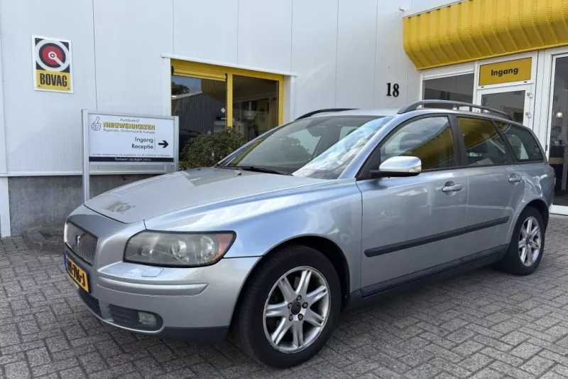 Volvo V50 (2006)