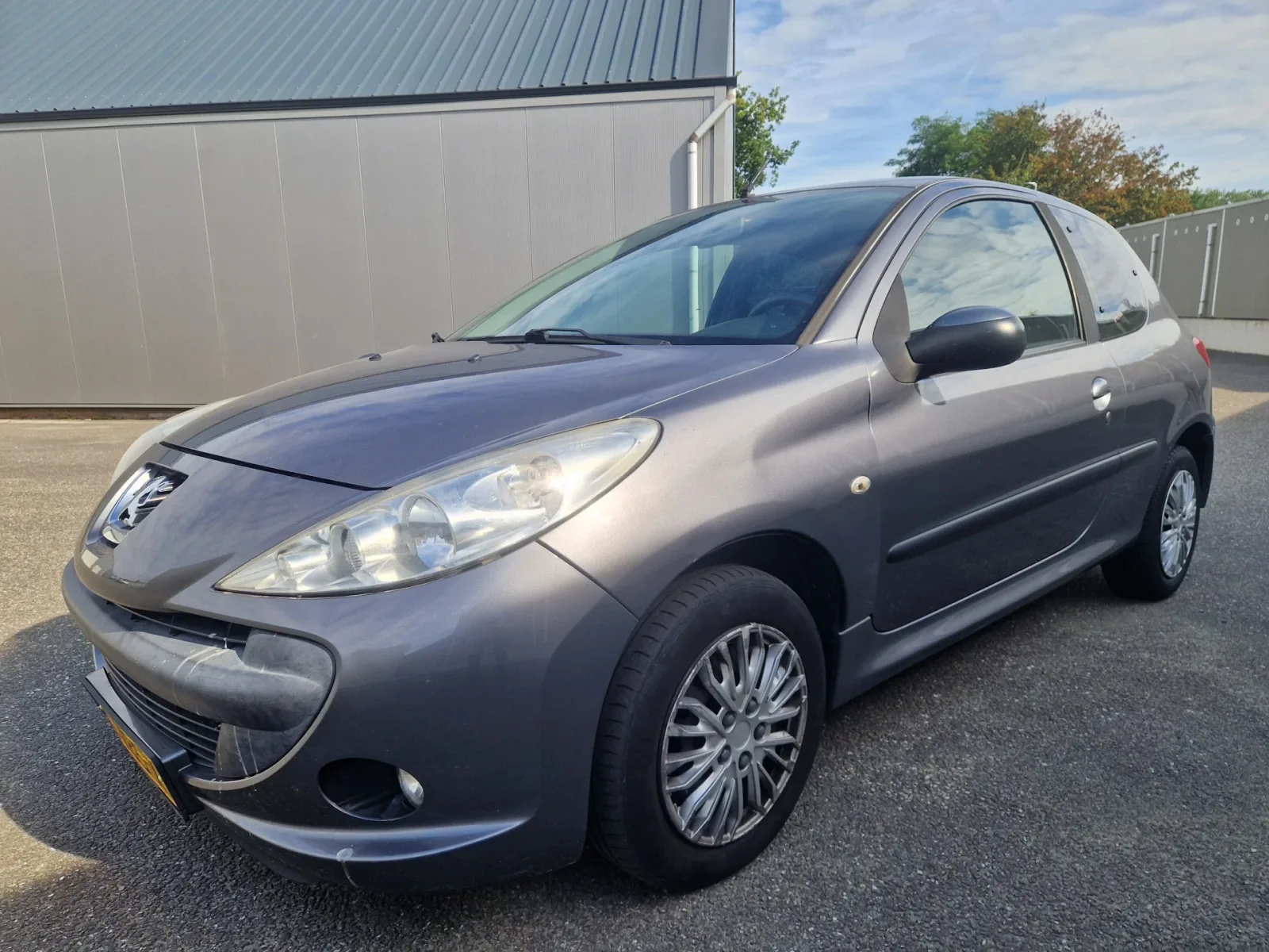 Peugeot 206 (2009) — foto 1