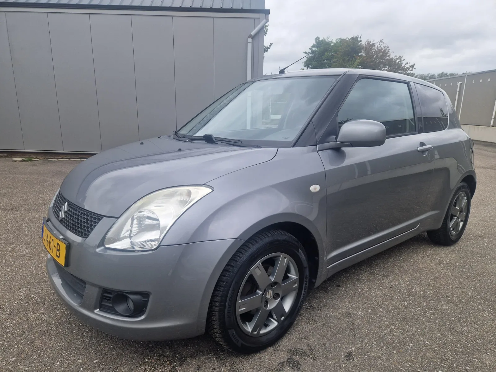 Suzuki Swift (2009) — foto 1