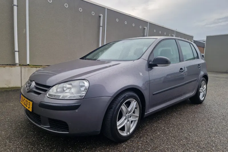 Volkswagen Golf (2008)