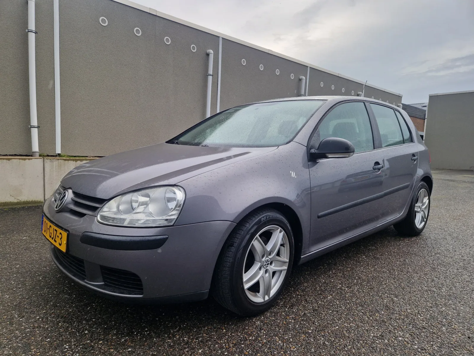 Volkswagen Golf (2008) — foto 1