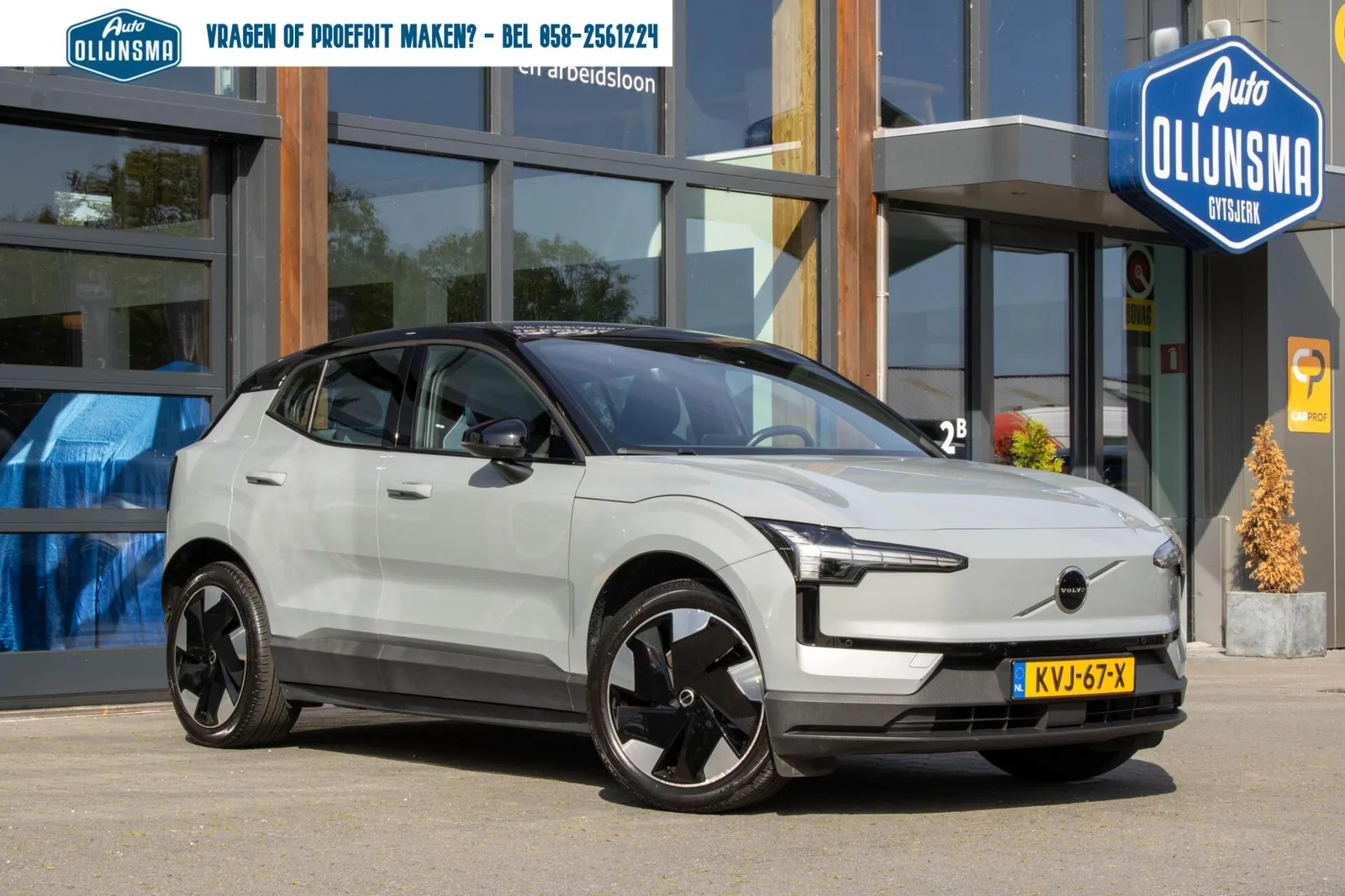 Volvo EX30 (2024) — foto 1