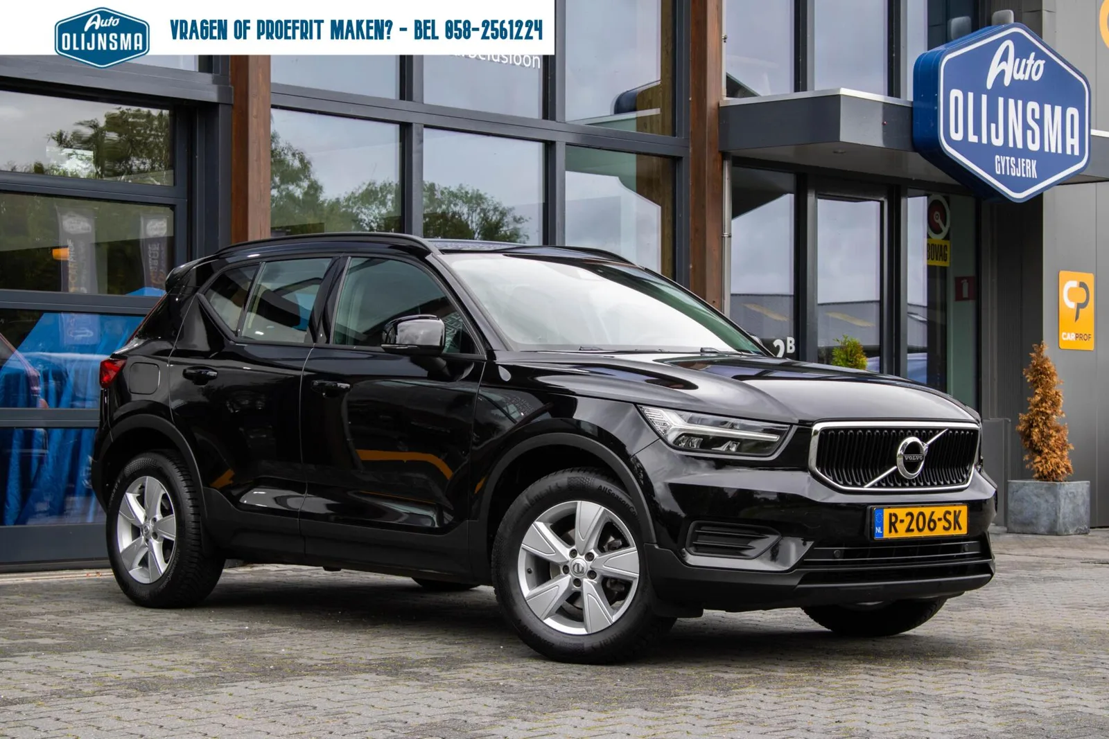 Volvo XC40 (2019) — foto 1