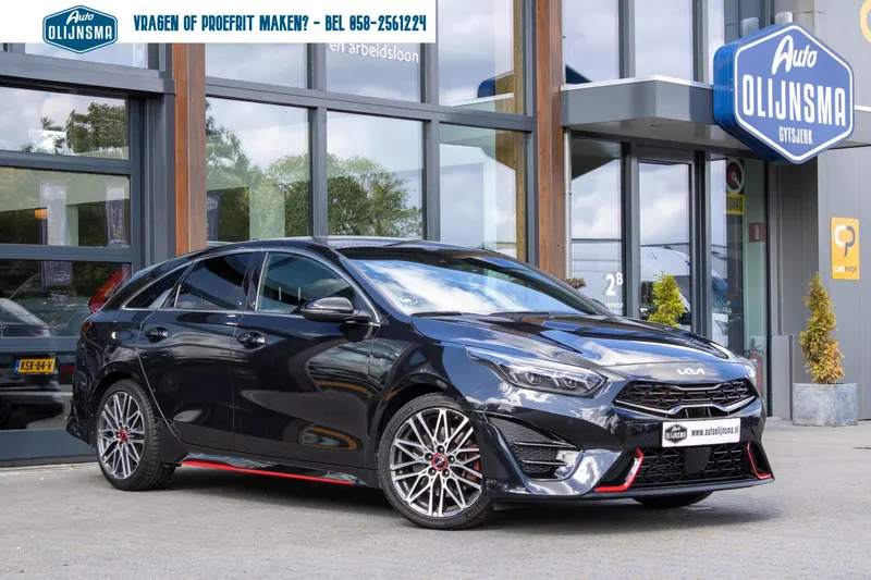 Kia ProCeed (2023)