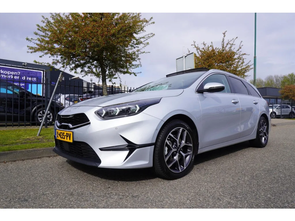 Kia Ceed (2024) — foto 1