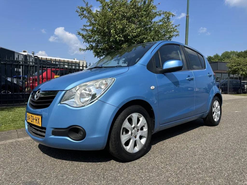 Opel Agila (2008) — foto 1